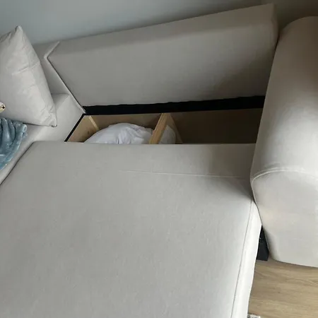 Premium Air Conditioned Hotel-style Apartment *
