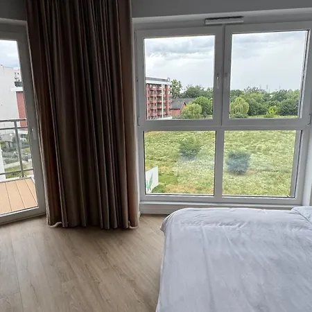 Lägenhet Central Park Apartment - Luxury, Cozy, Garage